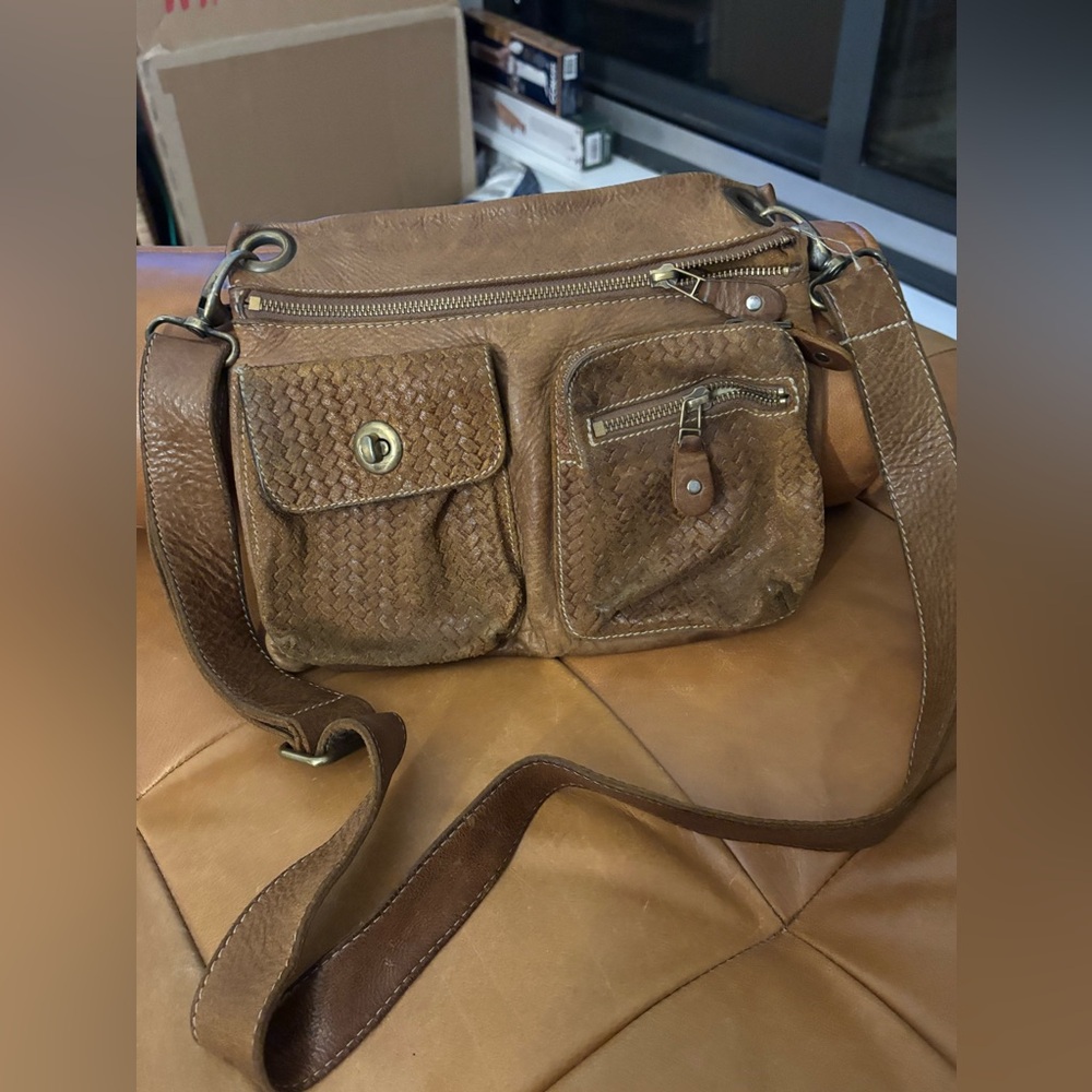 Roots Leather Village Tribe Brown Braided Leather Pocket Messenger Crossbody Bag
